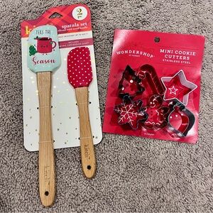 Holiday Spatula and Cookie Cutter Set